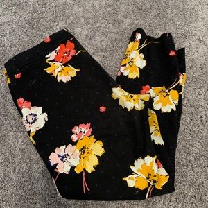 Old Navy Black Floral Pixie Cut Pants